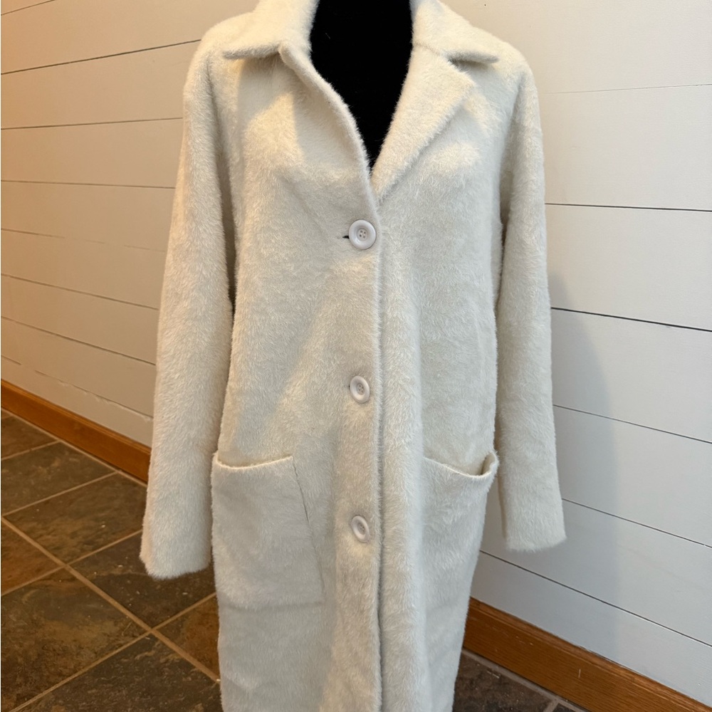 Elegant White Women's Coat